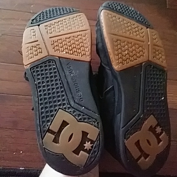 Dc boys size 3 - Picture 2 of 3